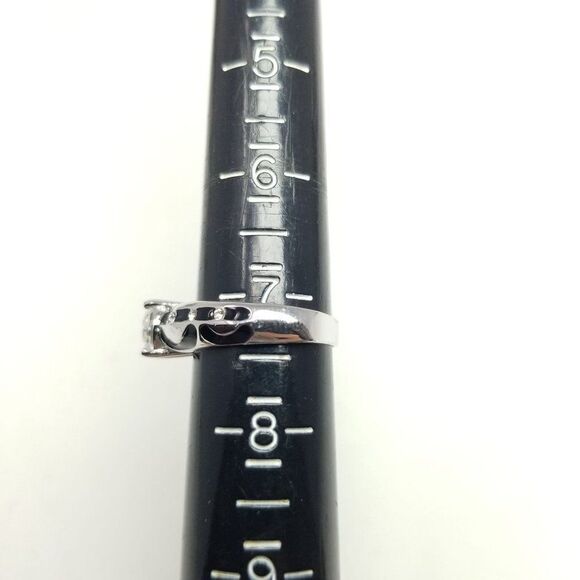 Vintage Rhinestone Solitare Silver Tone Ring with Black Enamel, Unique Design - Picture 4 of 7